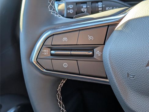 New 2026 Chevrolet Traverse LT image 18