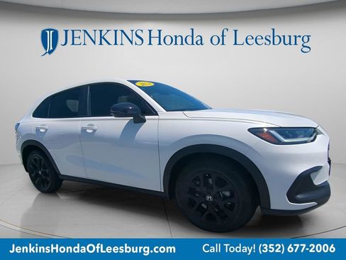 Used 2024 Honda HR-V Sport image 2