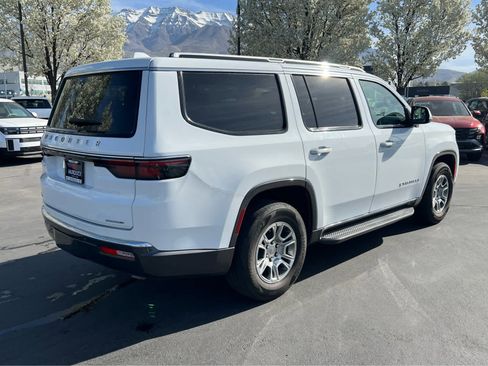 Used 2022 Jeep Wagoneer Series I image 7