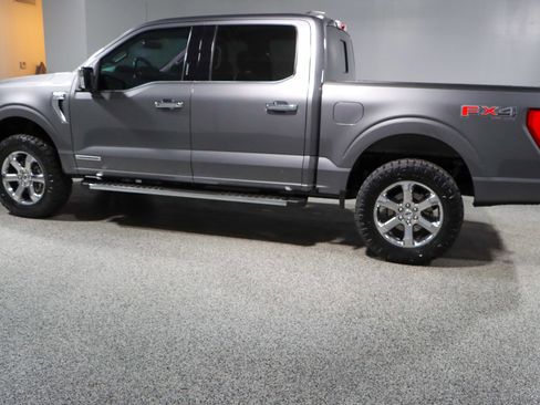 Used 2021 Ford F150 Lariat image 11