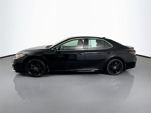 Used 2024 Toyota Camry XSE w/ Navigation Package image 3