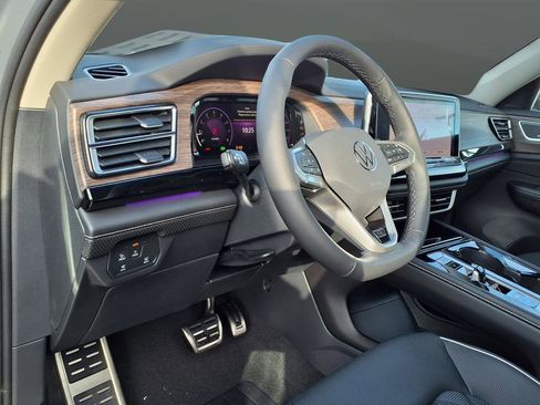 New 2026 Volkswagen Atlas SEL Premium R-Line AWD/4WD image 13