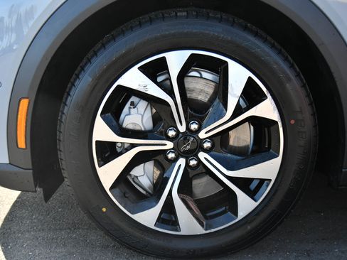 Used 2024 Ford Mustang Mach-E Select w/ Comfort Package Lite image 12