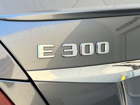 Used 2019 Mercedes-Benz E 300 image 23