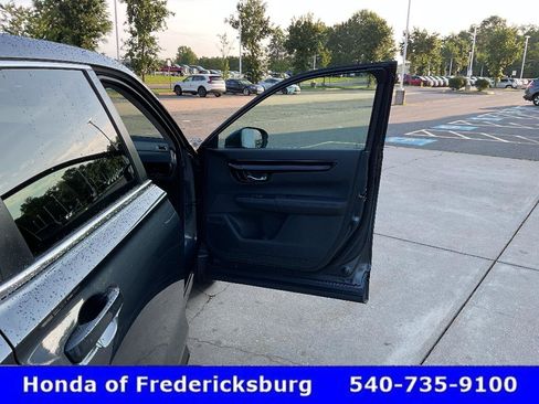 Used 2020 Honda CR-V Touring image 18