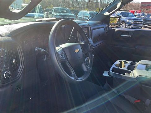 Used 2023 Chevrolet Silverado 1500 Custom AWD/4WD image 8