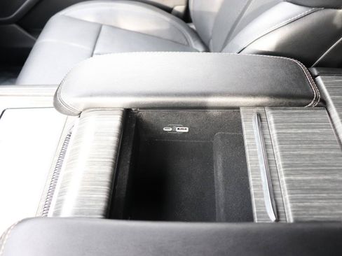 Used 2024 Jeep Wagoneer L Series II w/ Flexible Seating Group AWD/4WD image 49