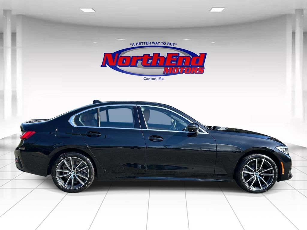 Used 2019 BMW 330i xDrive Sedan w/ Premium Package AWD/4WD image 2
