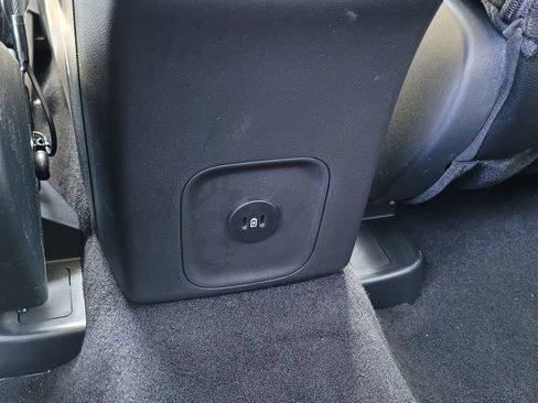 New 2025 Ford Escape SE w/ PHEV Premium Package image 33