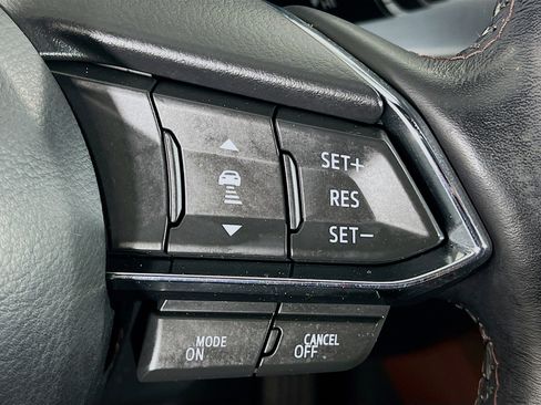 Used 2019 MAZDA CX-9 Signature image 15