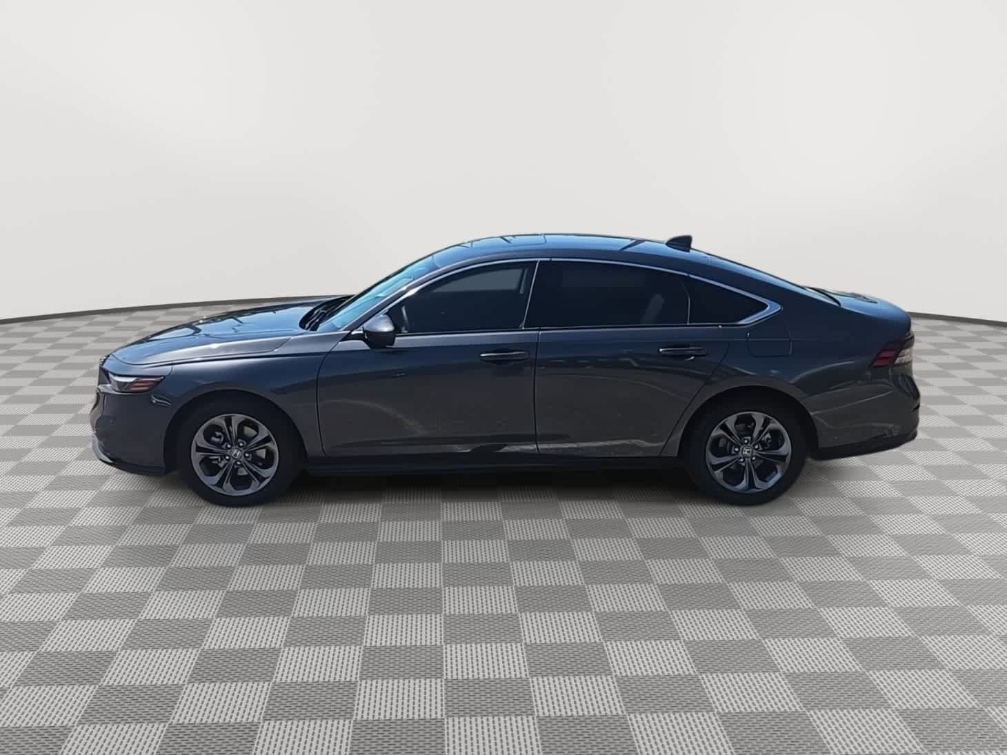 Used 2024 Honda Accord EX image 5