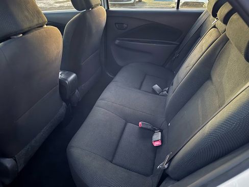 Used 2009 Toyota Yaris S FWD image 10