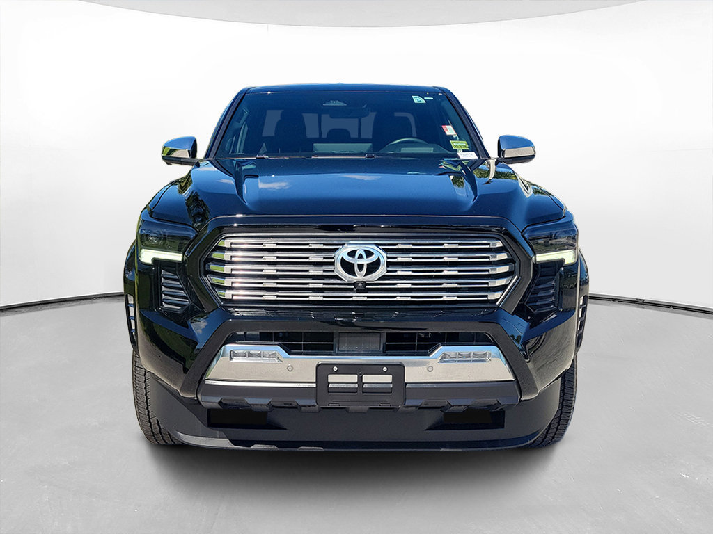 Used 2025 Toyota Tacoma Limited AWD/4WD image 2