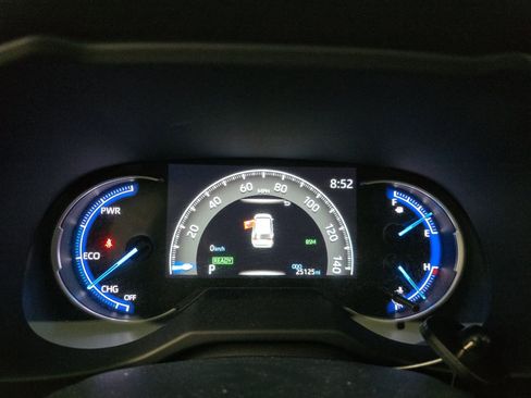 Used 2023 Toyota RAV4 XLE Premium image 12