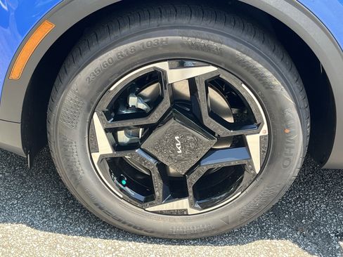 New 2026 Kia Sportage EX w/ EX Panorama Roof Package FWD image 28