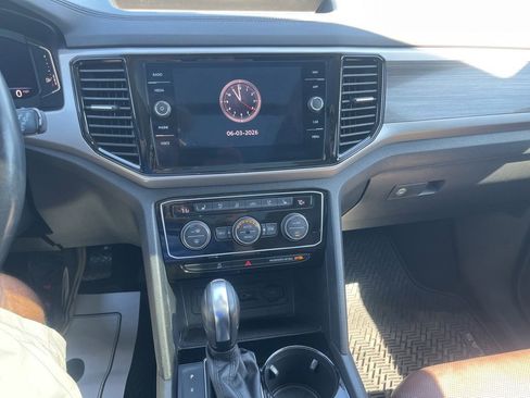Used 2021 Volkswagen Atlas SEL Premium AWD/4WD image 23