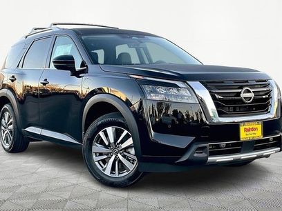 New 2025 Nissan Pathfinder SL