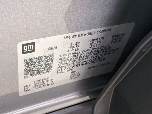 Used 2025 Chevrolet Trax ACTIV w/ Driver Confidence Package FWD image 24