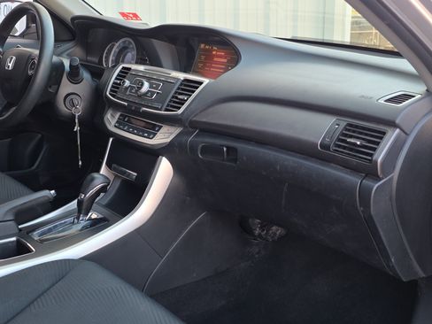 Used 2014 Honda Accord LX image 30