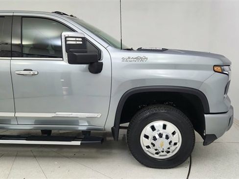 Used 2024 Chevrolet Silverado 3500 High Country image 7