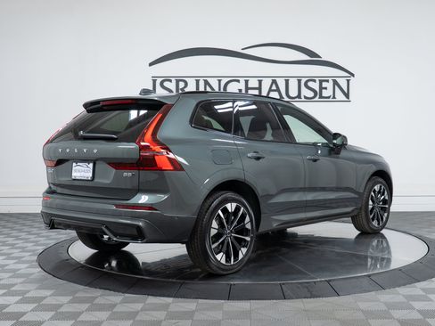 New 2026 Volvo XC60 B5 Plus w/ Climate Package AWD/4WD image 5