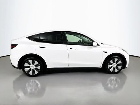 Used 2023 Tesla Model Y Long Range AWD/4WD image 8