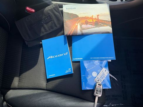 Used 2017 Honda Accord Sport image 19