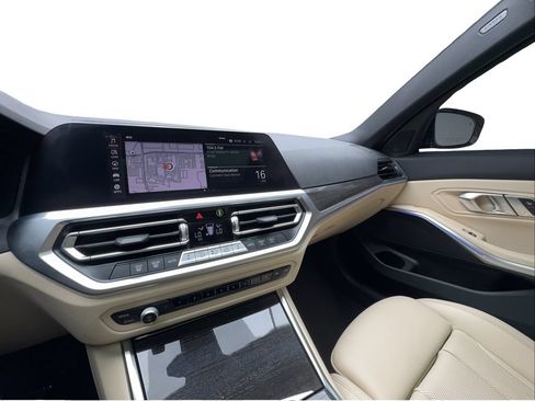 Used 2022 BMW 330i Sedan w/ Driving Assistance Package RWD image 44