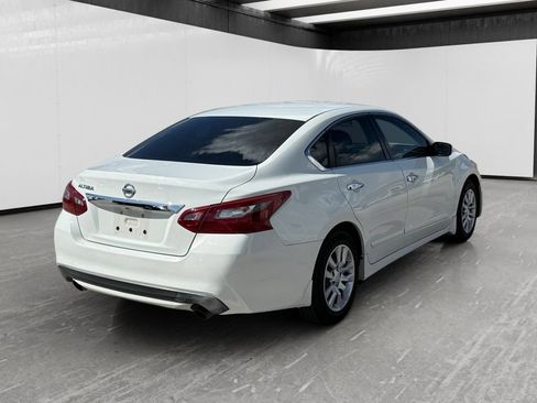 Used 2018 Nissan Altima 2.5 S w/ S Convenience Package FWD image 5