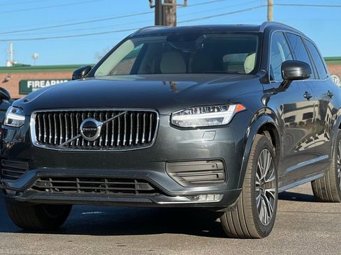 Used 2022 Volvo XC90 T5 Momentum w/ Advanced Package image 13