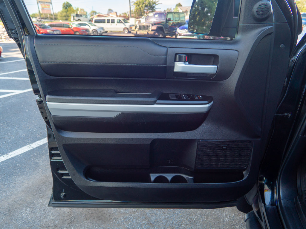 Used 2021 Toyota Tundra Limited w/ Limited Premium Package AWD/4WD image 15