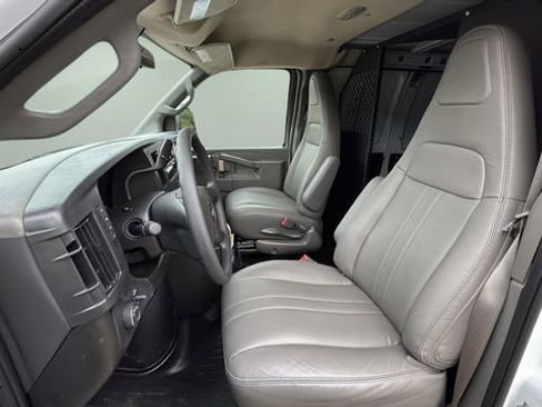 New 2025 Chevrolet Express 2500 Work Van w/ Driver Convenience Package image 19