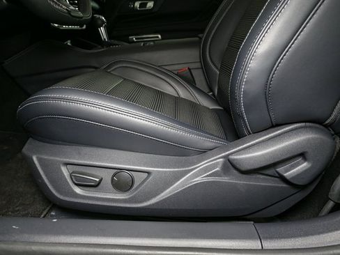 Used 2025 Ford Mustang GT Premium image 38