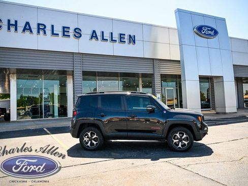 Used 2022 Jeep Renegade Trailhawk image 8