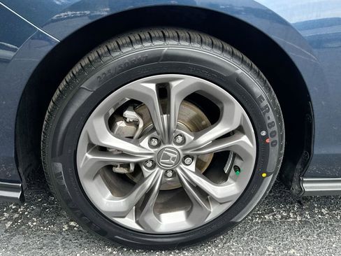 Used 2024 Honda Accord EX image 12