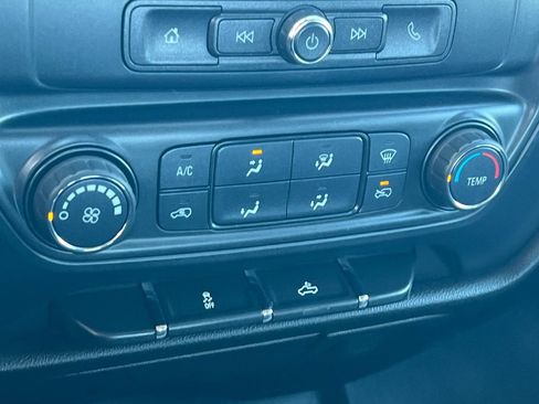 Used 2019 Chevrolet Silverado 3500 W/T AWD/4WD image 16