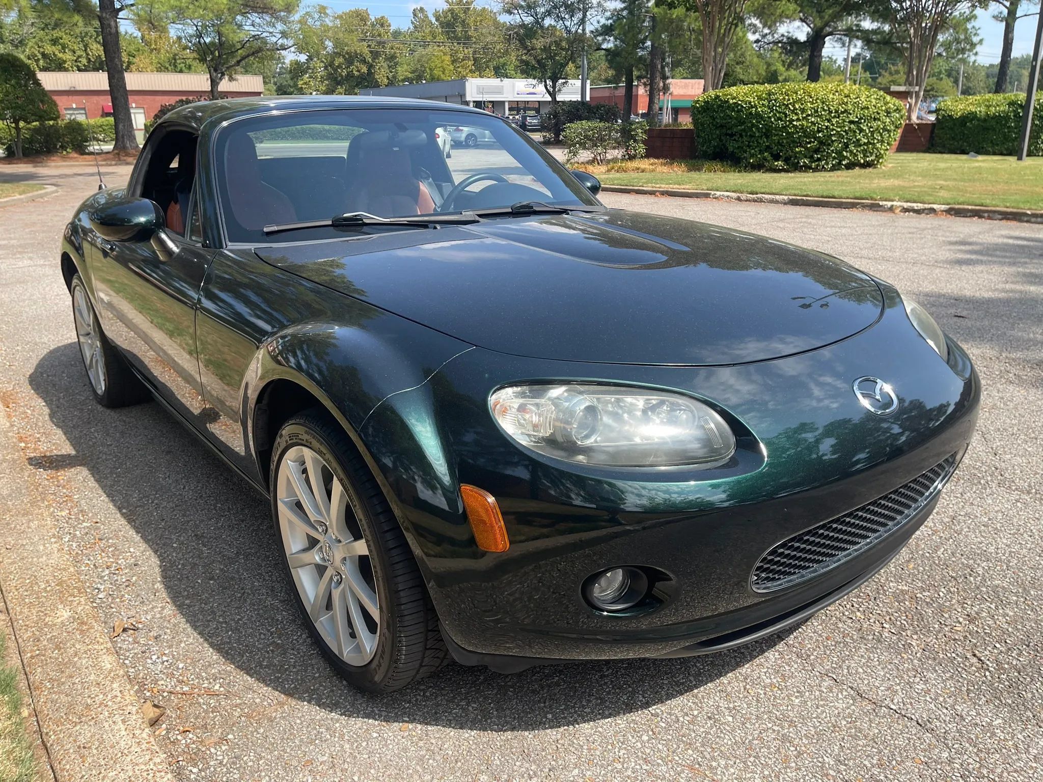 Used 2008 MAZDA MX-5 Miata Grand Touring w/ Premium Pkg RWD image 9