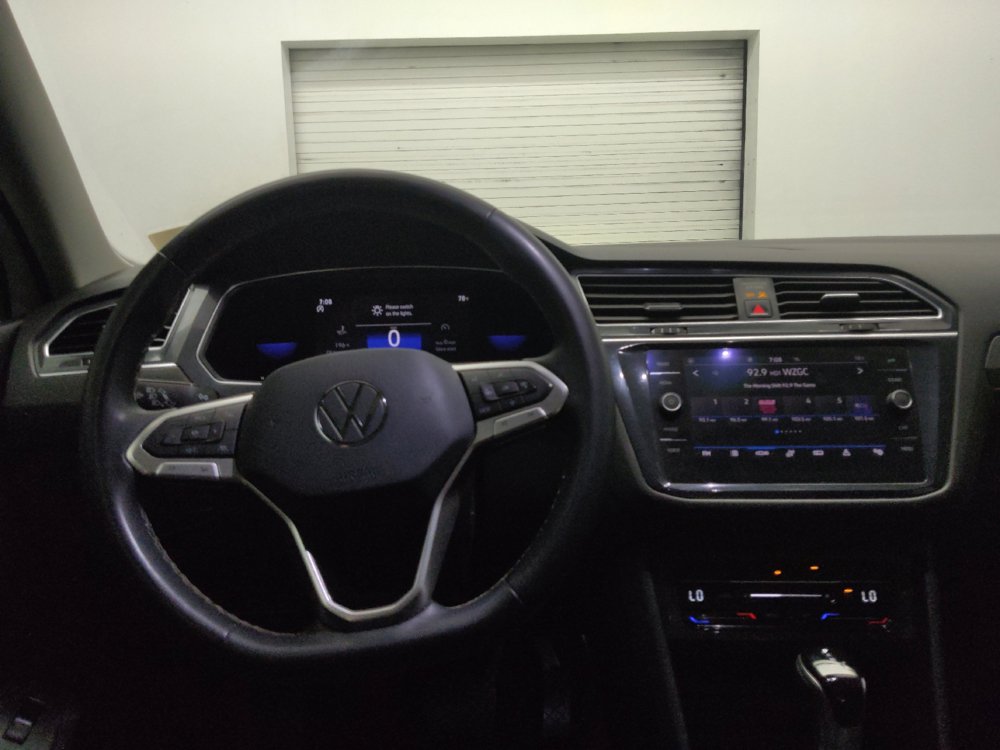 Used 2022 Volkswagen Tiguan SE FWD image 22