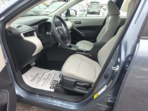 New 2026 Toyota Corolla Cross L image 8