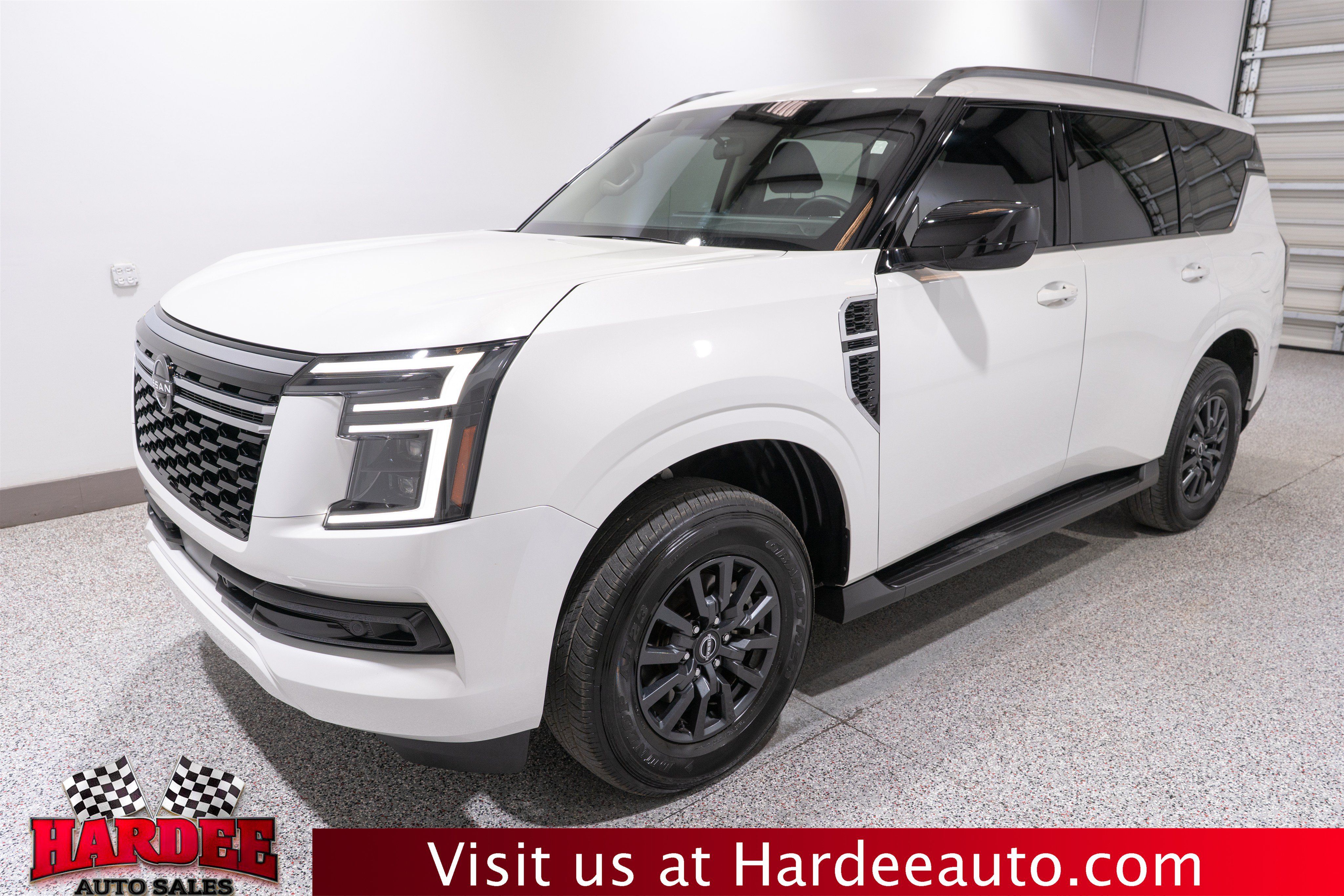 Used 2026 Nissan Armada SV AWD/4WD image 2