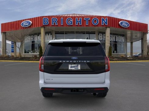 Used 2026 Ford Expedition Active AWD/4WD image 9