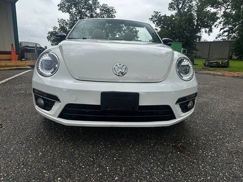 Used 2014 Volkswagen Beetle R-Line FWD image 6