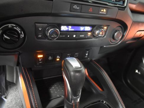 Certified 2024 Nissan Frontier PRO-4X w/ Pro Premium Package image 26