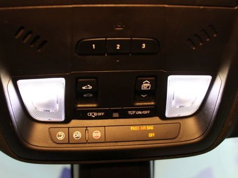 Used 2017 Cadillac XT5 Luxury w/ Driver Awareness Package FWD image 30