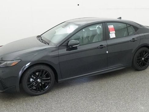 New 2026 Toyota Camry SE FWD image 2