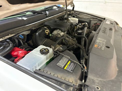 Used 2014 Chevrolet Silverado 2500 W/T image 22