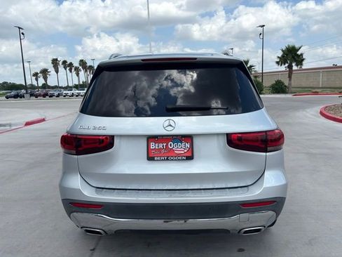 Used 2021 Mercedes-Benz GLB 250 image 5