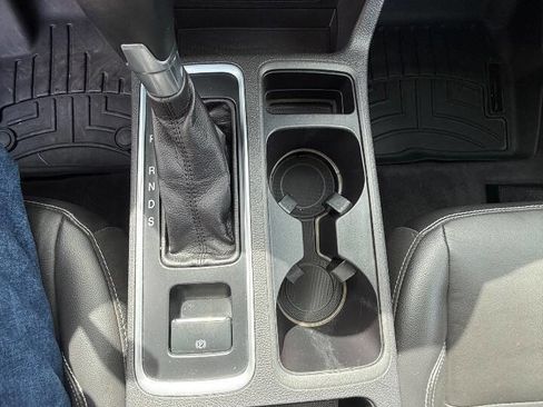 Used 2018 Ford Escape Titanium w/ Ford Safe & Smart Package AWD/4WD image 27