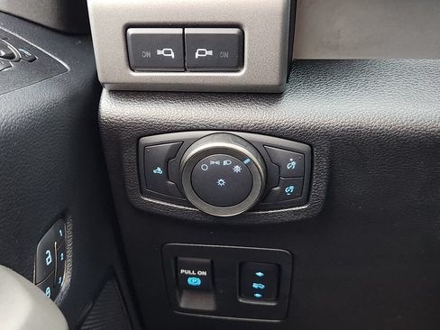 Used 2019 Ford F150 Raptor w/ Equipment Group 802A Luxury AWD/4WD image 27