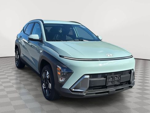 Used 2025 Hyundai Kona SEL AWD/4WD image 3
